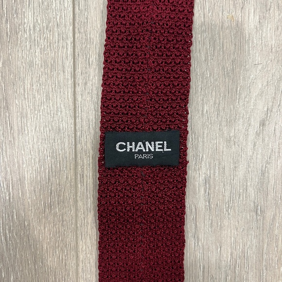 CHANEL Paris Vintage Red Silk Knit Neck Tie - Picture 1 of 9